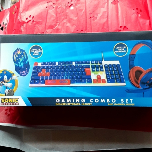 SEGA Other - Sonic Gaming combo set